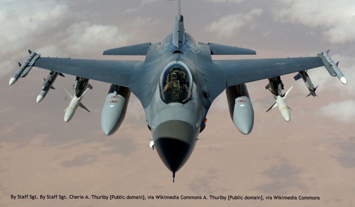 Top Gun ထဲက Tom Cruise ပံုရိပ္က သူ႔မ်က္စိထဲ ေပၚလာသည္။ Top Gun ထဲက Tom Cruise ပံုရိပ္က သူ႔မ်က္စိထဲ ေပၚလာသည္။