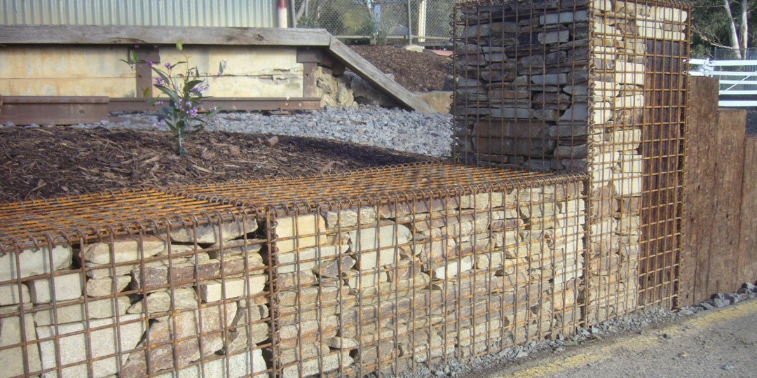 Gabion basket with flat rock for retaining wall Gabion basket with flat rock for retaining wall