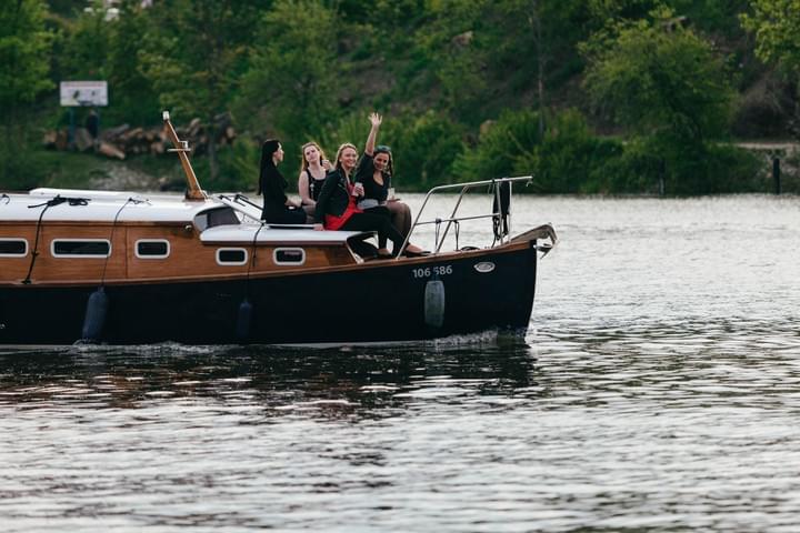 netradiční meeting schůzka program loď plavba firemní akce doprovodný program netradiční meeting schůzka program loď plavba firemní akce doprovodný program