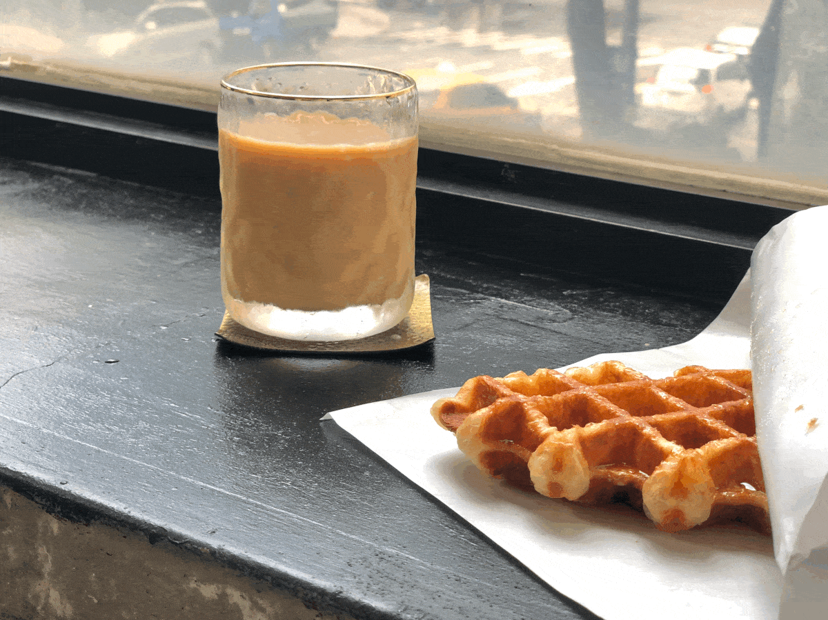 偷閒咖啡 Drop by coffee|冰滴燕麥奶拿鐵 $200,楓糖鬆餅 $75 偷閒咖啡 Drop by coffee|冰滴燕麥奶拿鐵 $200,楓糖鬆餅 $75
