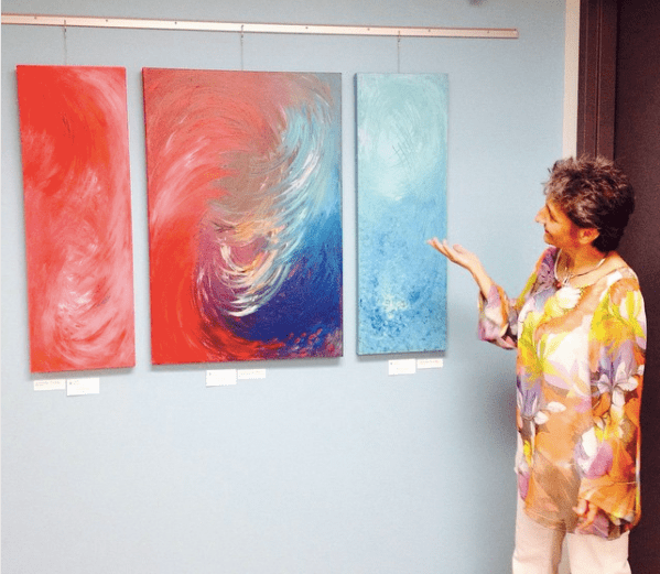 Gabriela Casineanu with artwork Gabriela Casineanu with artwork