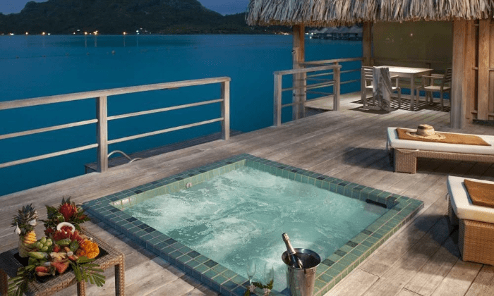 Hilton Hotel's Moorea Lagoon Resort & Spa Hilton Hotel's Moorea Lagoon Resort & Spa