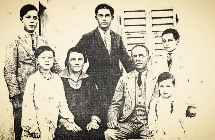 Sam & Helen Kazulin & family Sam & Helen Kazulin & family