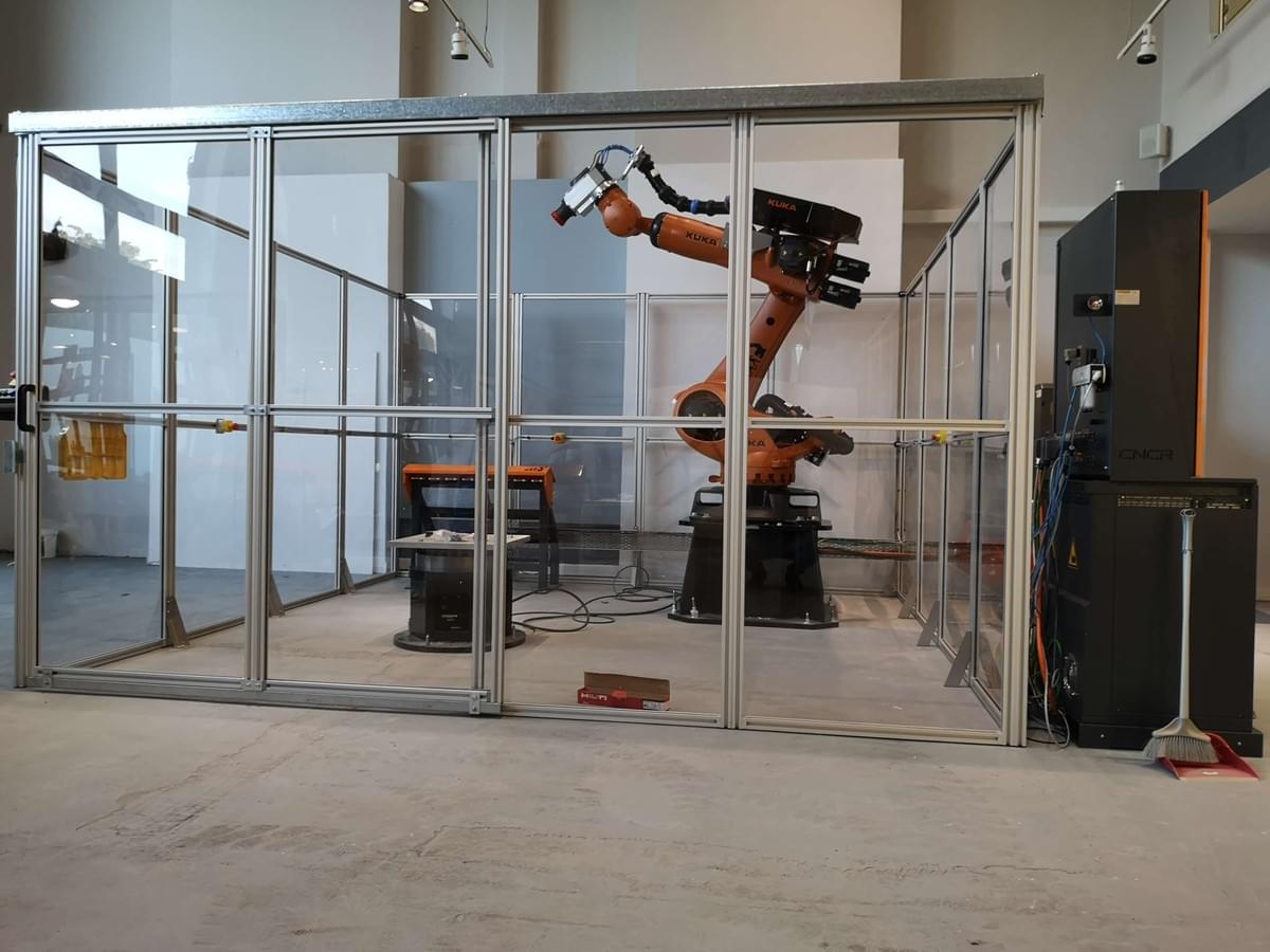 KUKA KR210 Robot at Odyssey Studios. 7 - Axis CNC Milling KUKA KR210 Robot at Odyssey Studios. 7 - Axis CNC Milling