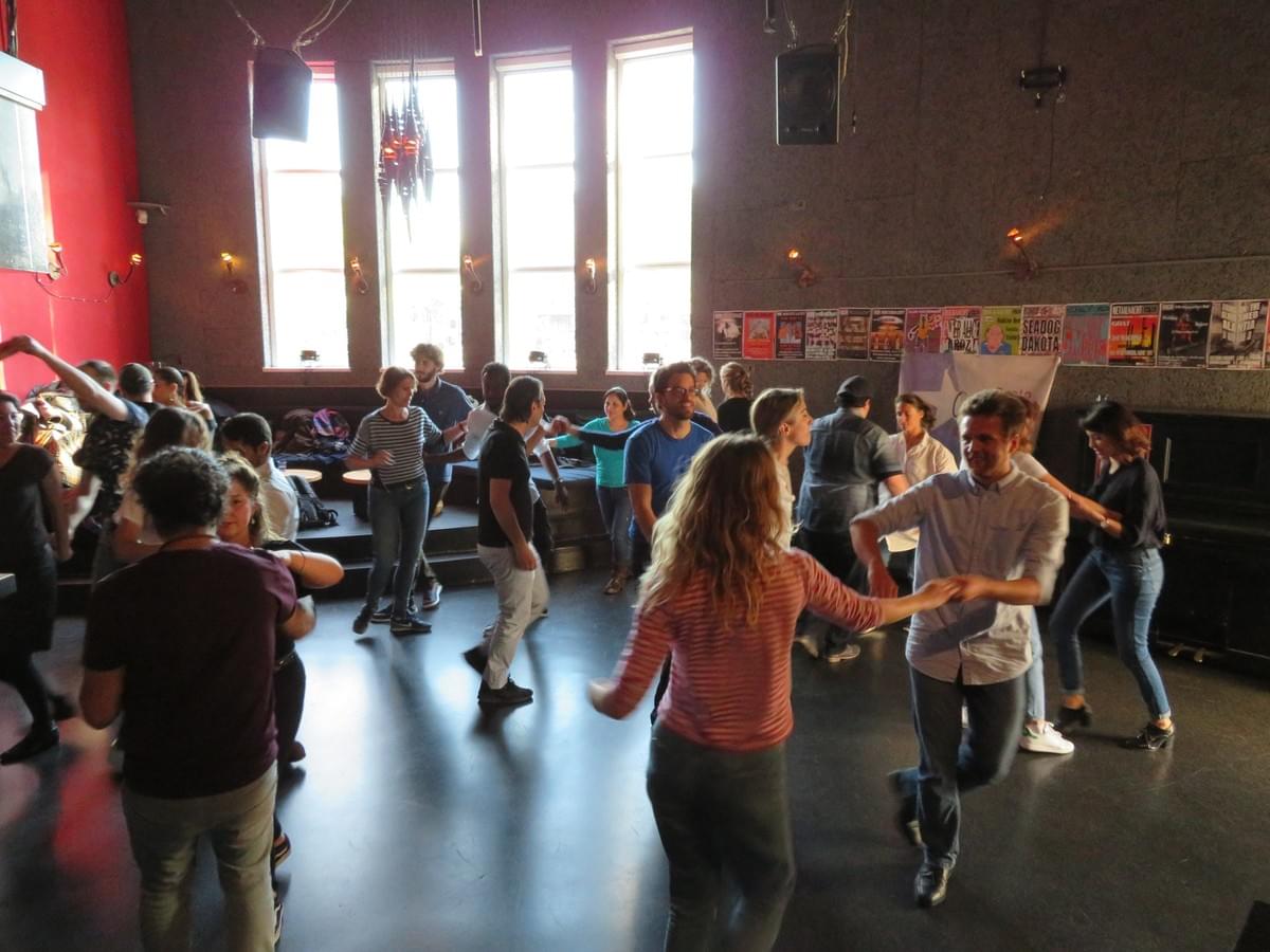 Group lessons Cuban Salsa @ Volta Group lessons Cuban Salsa @ Volta