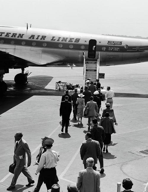 Airport security in the 1950s was almost nonexistent. Airport security in the 1950s was almost nonexistent.