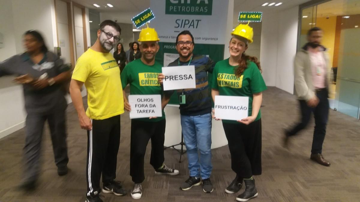 Intervenção cênica na Sipat da Petrobras Intervenção cênica na Sipat da Petrobras