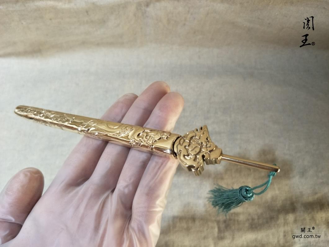 銅器浮雕藝術品,關平天尊法器,南天聖王建廟法寶,鎮廟之寶,神明劍,銅劍訂製,銅器鑄造廠,銅劍手工創作,神仙神明武器,神像劍,神明金屬劍,建廟法寶,古兵器 銅器浮雕藝術品,關平天尊法器,南天聖王建廟法寶,鎮廟之寶,神明劍,銅劍訂製,銅器鑄造廠,銅劍手工創作,神仙神明武器,神像劍,神明金屬劍,建廟法寶,古兵器