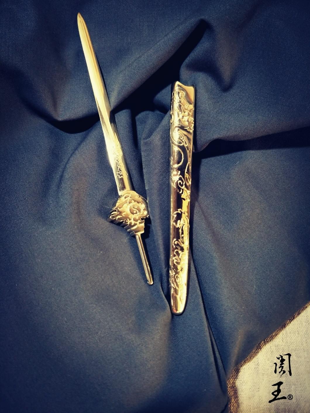 銅器浮雕藝術品,關平天尊法器,南天聖王建廟法寶,鎮廟之寶,神明劍,銅劍訂製,銅器鑄造廠,銅劍手工創作,神仙神明武器,神像劍,神明金屬劍,建廟法寶,古兵器 銅器浮雕藝術品,關平天尊法器,南天聖王建廟法寶,鎮廟之寶,神明劍,銅劍訂製,銅器鑄造廠,銅劍手工創作,神仙神明武器,神像劍,神明金屬劍,建廟法寶,古兵器