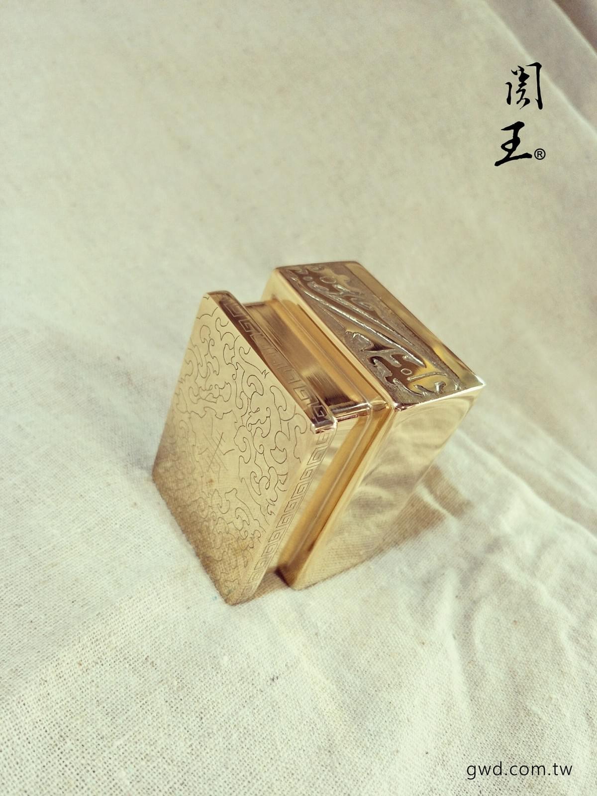 銅鼎印,玉旨南天聖王神印,中壇元帥神印,手工銅印,神明印章,辦事章 ,傳家手工刻章,廟章,鎮殿印,宮印 銅鼎印,玉旨南天聖王神印,中壇元帥神印,手工銅印,神明印章,辦事章 ,傳家手工刻章,廟章,鎮殿印,宮印