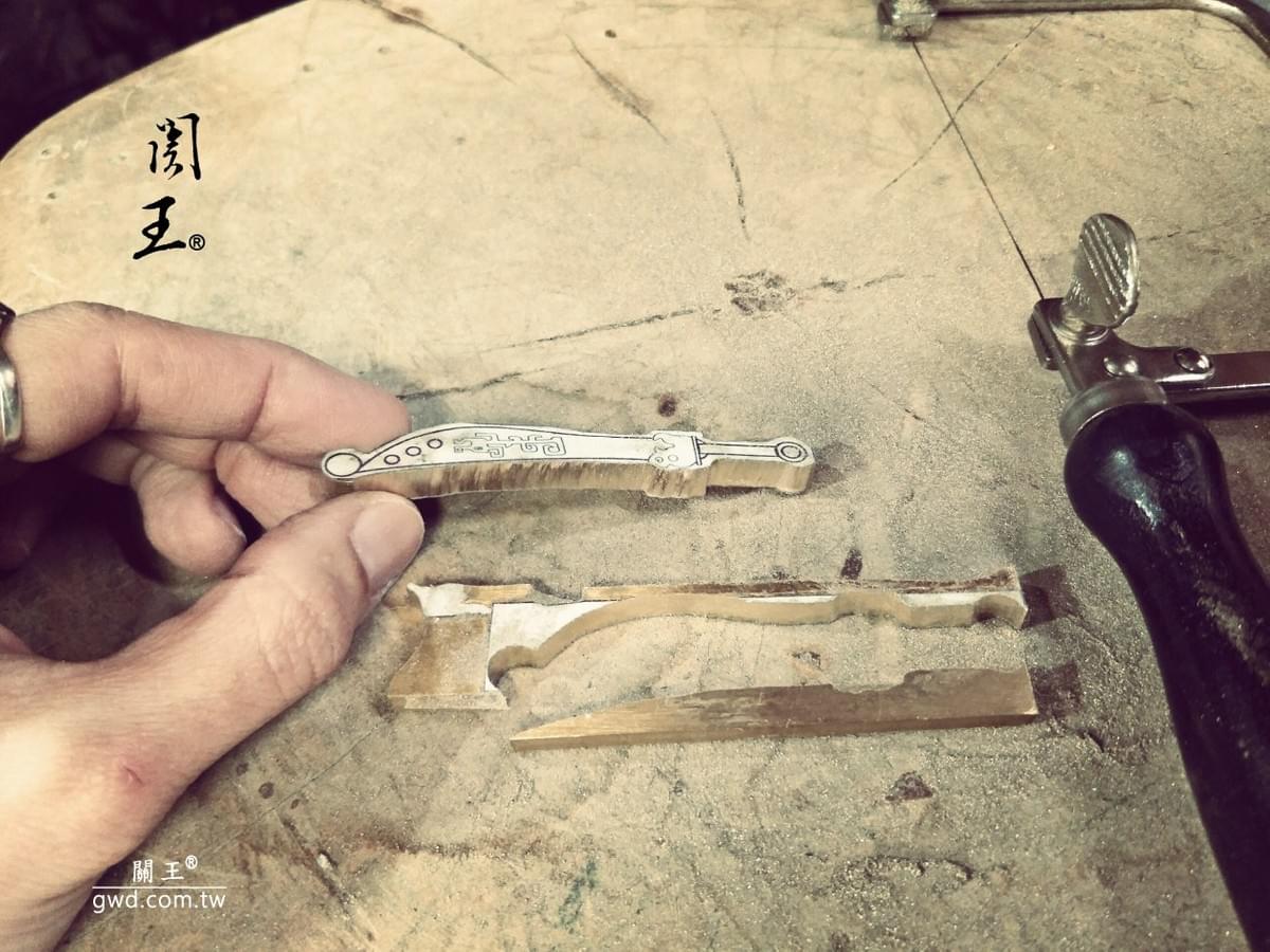 龍月寶刀,博物館銅器,關聖帝君法器,神明敬天禮器,神仙武器,關公關刀,神像兵器,青龍偃月刀,龍頭關刀,博物館青銅器,博物館文創商品,taiwan tainan museum, guan guan guan dao,護身符,保命護身,護身項鍊 龍月寶刀,博物館銅器,關聖帝君法器,神明敬天禮器,神仙武器,關公關刀,神像兵器,青龍偃月刀,龍頭關刀,博物館青銅器,博物館文創商品,taiwan tainan museum, guan guan guan dao,護身符,保命護身,護身項鍊