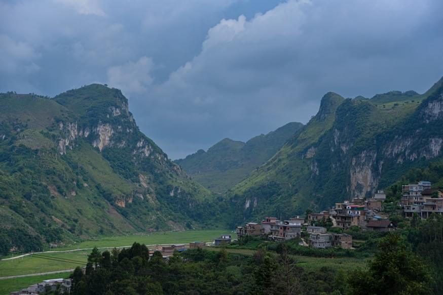 The mountains and villages in Ceheng County. Photo by Juliana Sun The mountains and villages in Ceheng County. Photo by Juliana Sun
