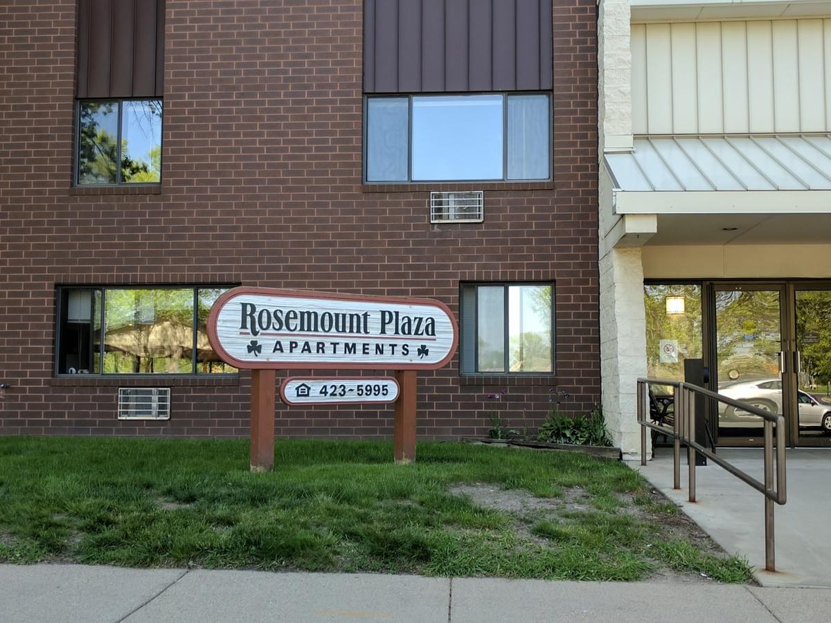 Rosemount Plaza Apartments in Rosemount Rosemount Plaza Apartments in Rosemount