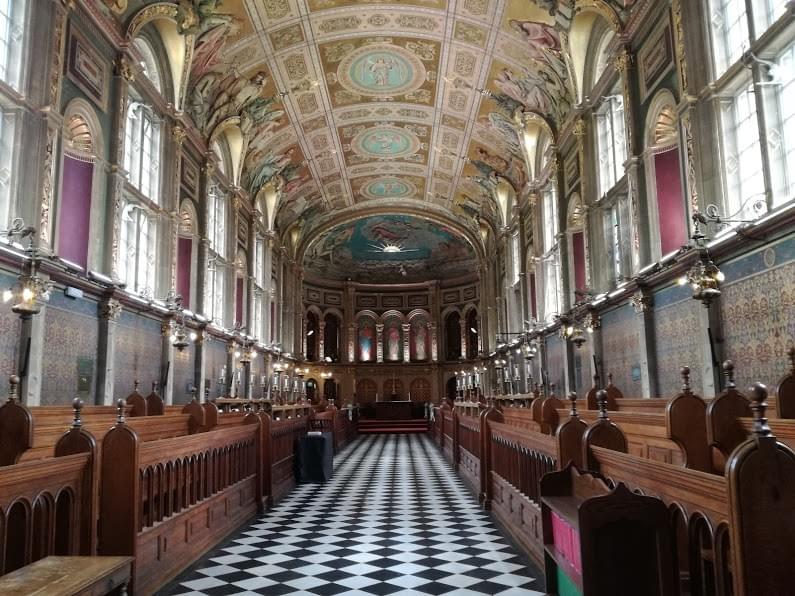 母校ロンドン大学Royal Holloway Collegeのチャペル 母校ロンドン大学Royal Holloway Collegeのチャペル