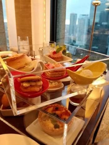 大阪のカルチャー後に、アフタヌーンティー。 大阪のカルチャー後に、アフタヌーンティー。