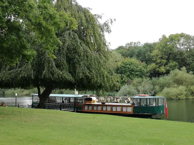 Boat on Thames at Oakley Court Boat on Thames at Oakley Court