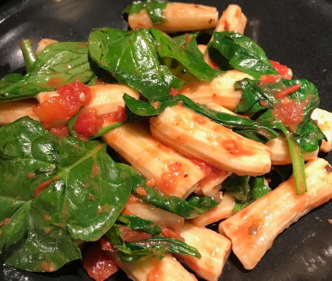 Spinach and rigatoni are the perfect partners for that sauce. Spinach and rigatoni are the perfect partners for that sauce.