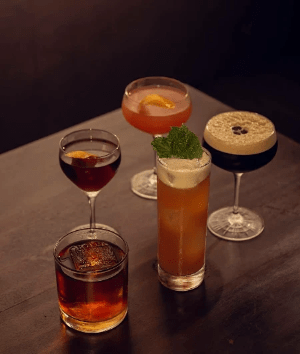 Liz Cocktail Bar Liz Cocktail Bar