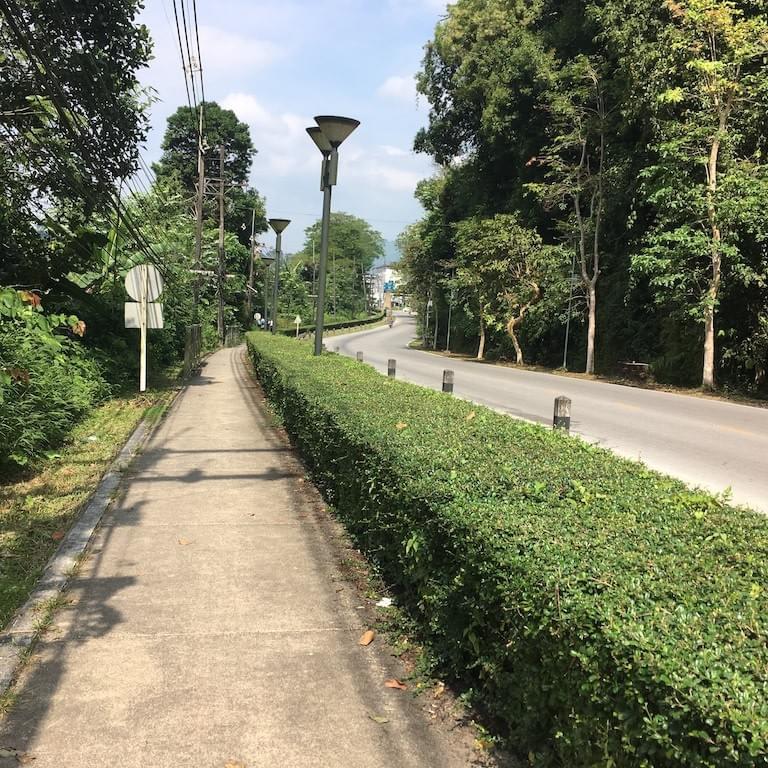 ラノーン 早朝 人通り ラノーン 早朝 人通り