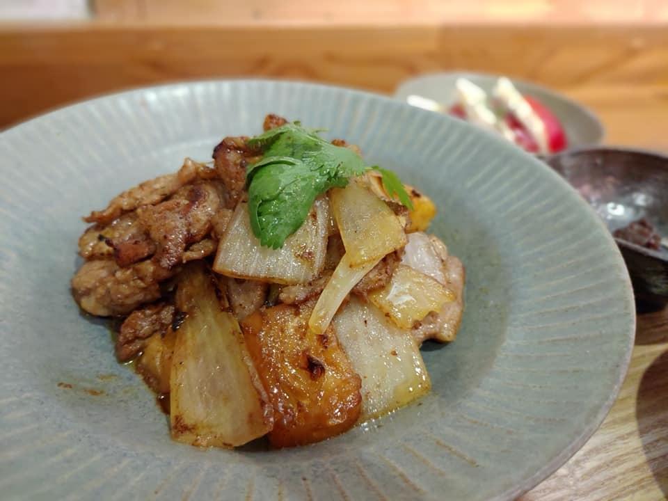 大安區│泔米食堂│只出一道餐的無菜單料理:鳳梨香料炒豬肉片,呀咪,難以忘懷的美食 大安區│泔米食堂│只出一道餐的無菜單料理:鳳梨香料炒豬肉片,呀咪,難以忘懷的美食