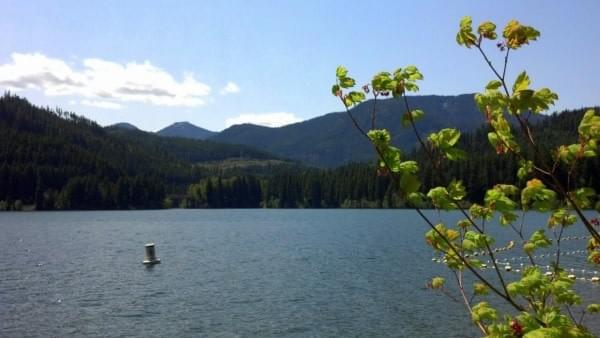 Lake Easton, Wash. Lake Easton, Wash.