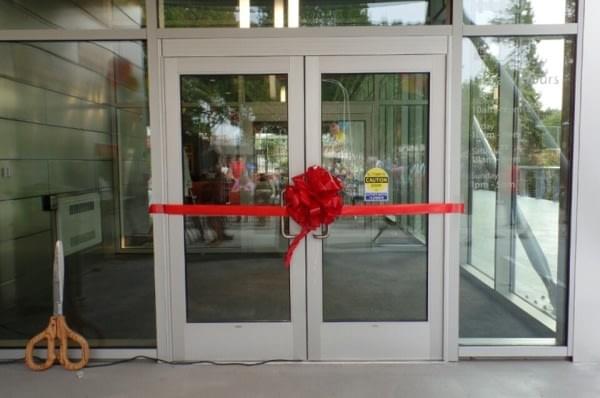 Ribbon at door of the KCLS Renton Library at Cedar River, Renton, Wash. Ribbon at door of the KCLS Renton Library at Cedar River, Renton, Wash.