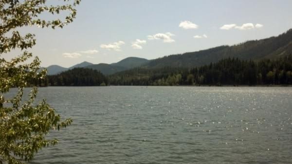 Lake Easton, Cascade Range, Wash. Lake Easton, Cascade Range, Wash.