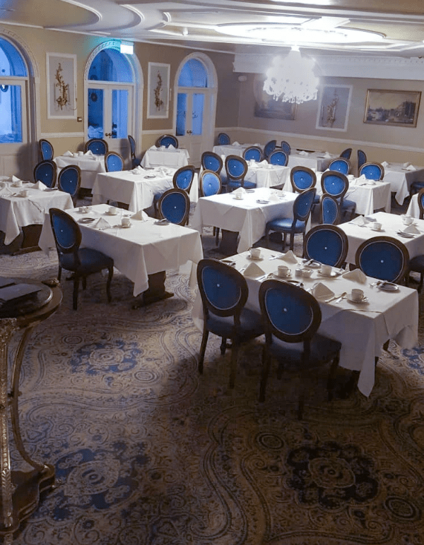 Fit out of bedrooms, dining rooms, and meeting rooms at Randles Hotel - Killarney. Flooring by LRK Flooring. Fit out of bedrooms, dining rooms, and meeting rooms at Randles Hotel - Killarney. Flooring by LRK Flooring.