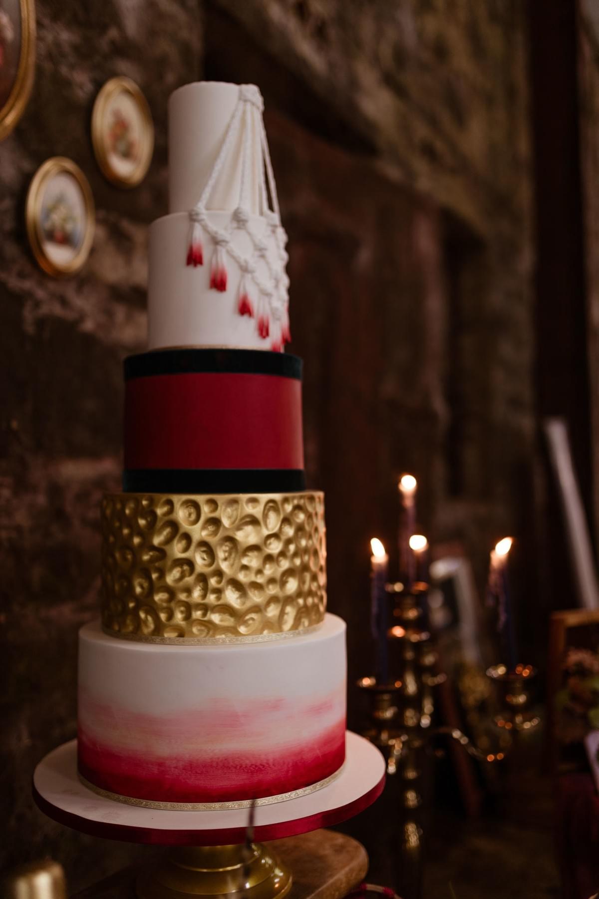 Autumn Wedding Cake, macrame, gold, watercolour Autumn Wedding Cake, macrame, gold, watercolour