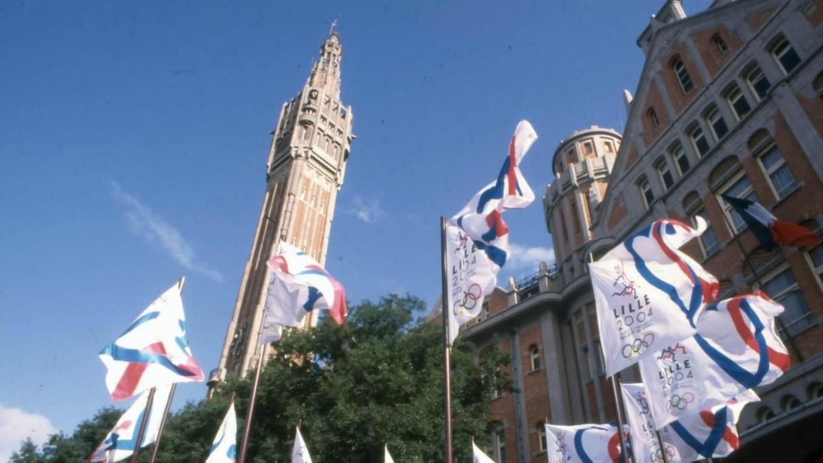 Lille 2004 JO jeux olympiques : la ville pavoisée aux couleurs de l'olympisme Lille 2004 JO jeux olympiques : la ville pavoisée aux couleurs de l'olympisme