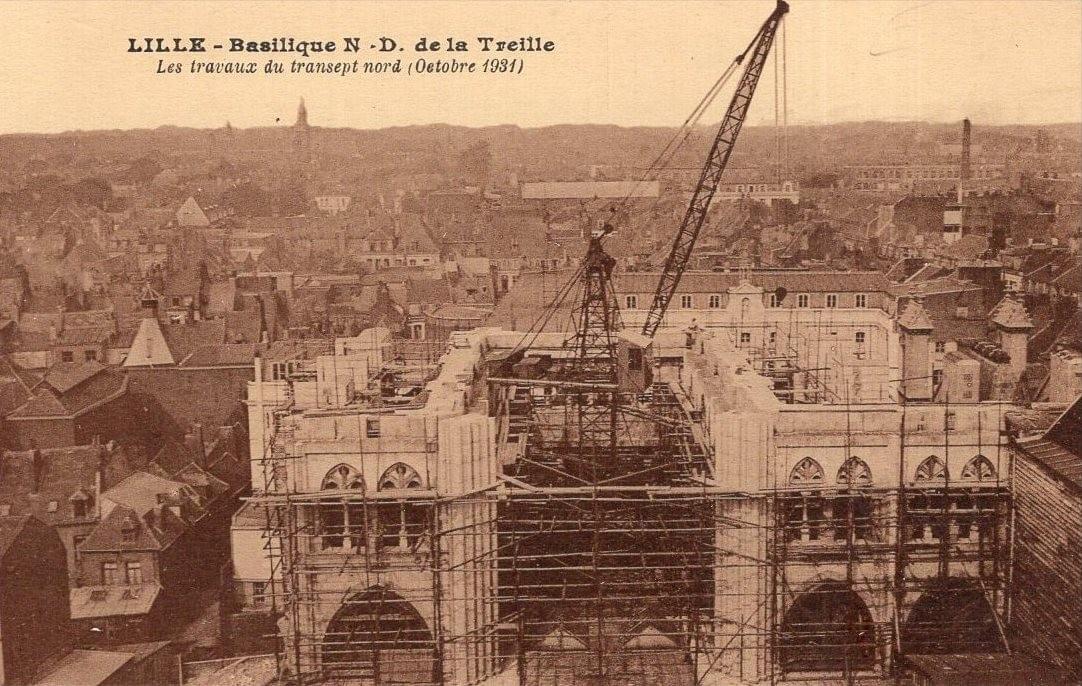 lille la cathedrale notre dame de la treille travaux du toit du transept en 1931 lille la cathedrale notre dame de la treille travaux du toit du transept en 1931