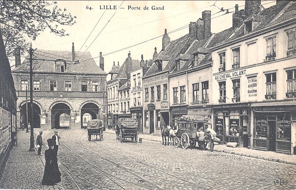 cpa carte postale ancienne de la porte de gand à lille côté intérieur ville avec chevaux et caleches diligence cpa carte postale ancienne de la porte de gand à lille côté intérieur ville avec chevaux et caleches diligence