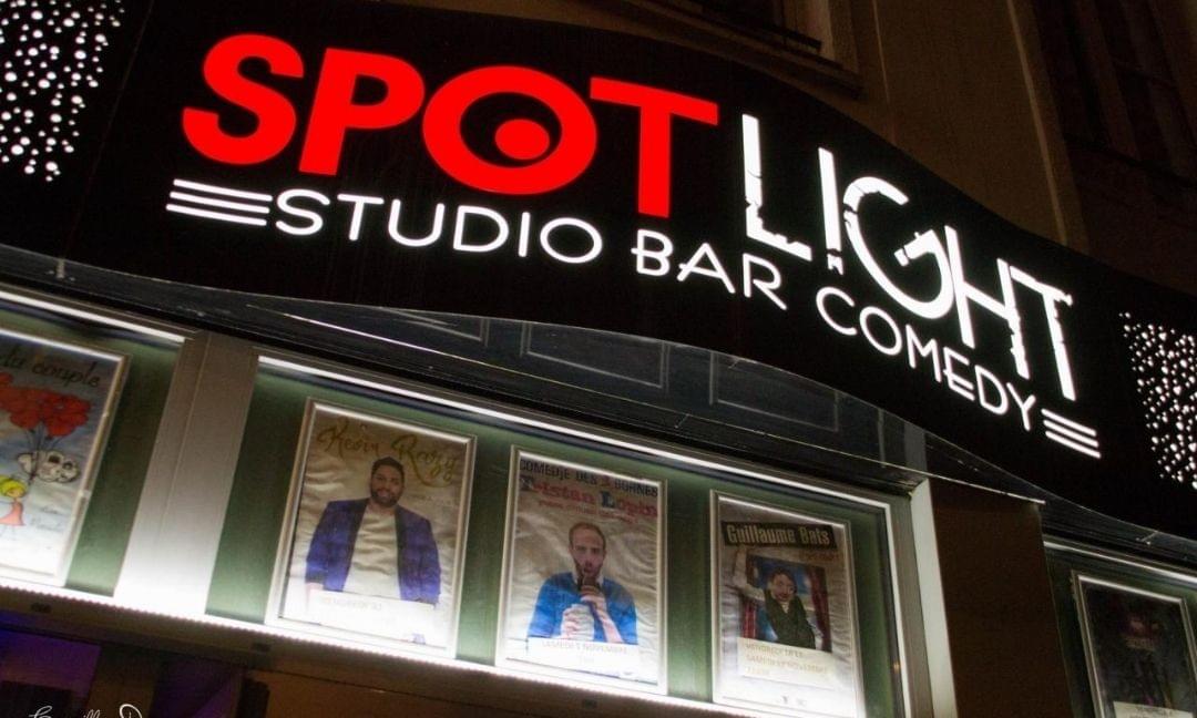 facade du spotlight à Lille : un studio bar comedy facade du spotlight à Lille : un studio bar comedy