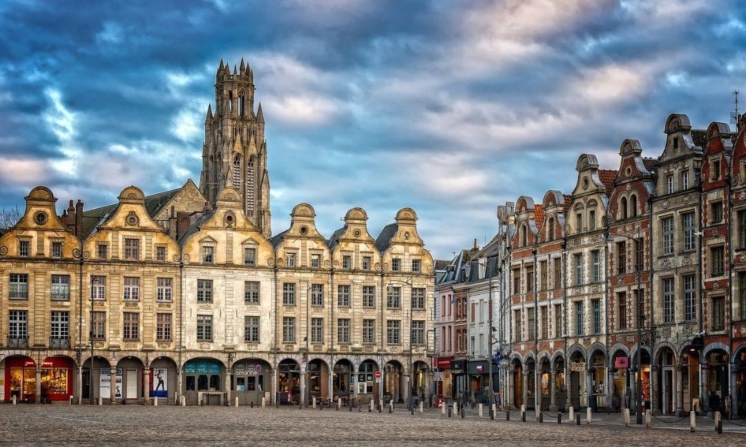 Grand Place Arras : que faire a quelques kilomètres de Lille Grand Place Arras : que faire a quelques kilomètres de Lille