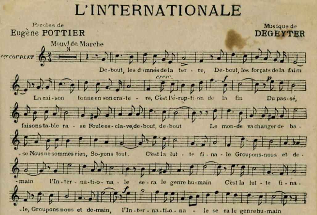 Lille L'internationale pierre degeyter Forte de 6 couplets et d'un refrain chanté deux fois entre chaque couplet, L'Internationale dure 6 minutes. la partition du premier couplet et du refrain. Lille L'internationale pierre degeyter Forte de 6 couplets et d'un refrain chanté deux fois entre chaque couplet, L'Internationale dure 6 minutes. la partition du premier couplet et du refrain.