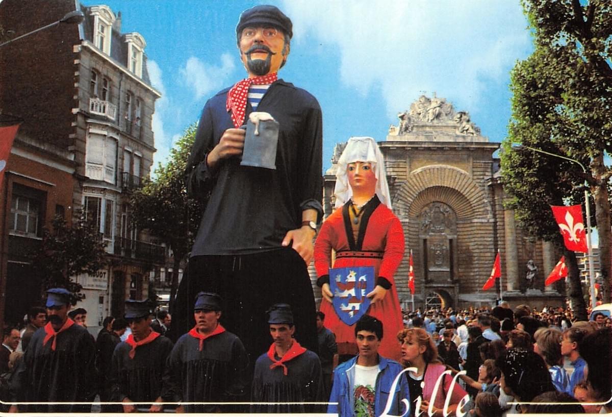 Lille 1990 défilé de geants Raoul de Godewarsvelde boulevard papin porte de paris Lille 1990 défilé de geants Raoul de Godewarsvelde boulevard papin porte de paris