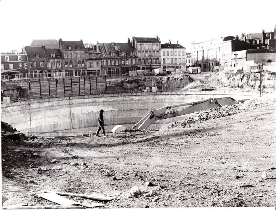lille trou du chantier du diplodocus pendant les travaux avant de devenir le nouveau siecle lille trou du chantier du diplodocus pendant les travaux avant de devenir le nouveau siecle
