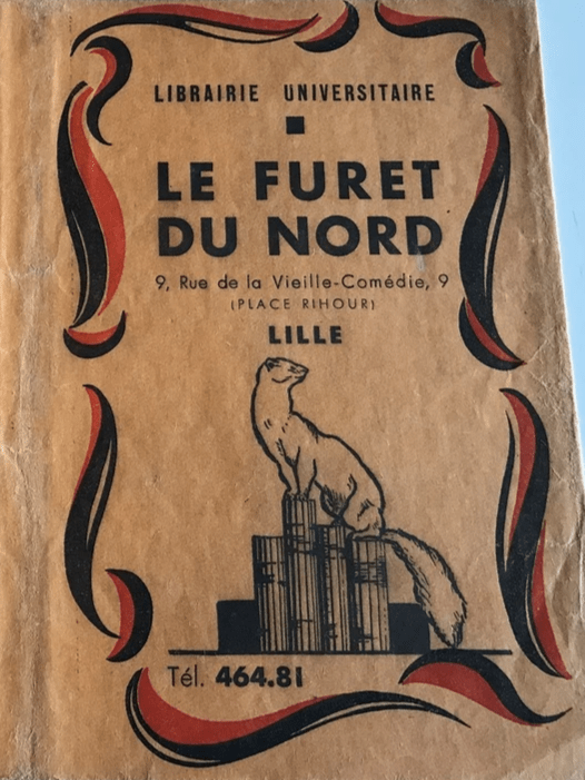 Lille Protège livre à l'effigie du Furet du Nord dans les années 40 Lille Protège livre à l'effigie du Furet du Nord dans les années 40