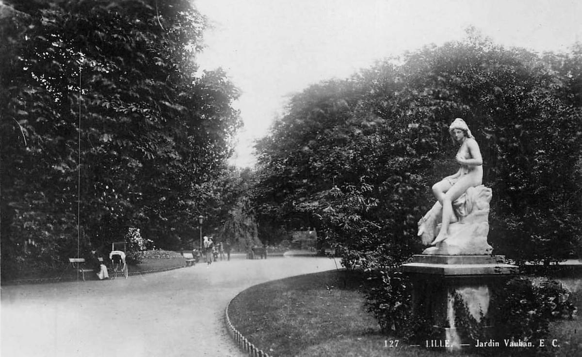 statue Jardin Vauban à Lille statue Jardin Vauban à Lille