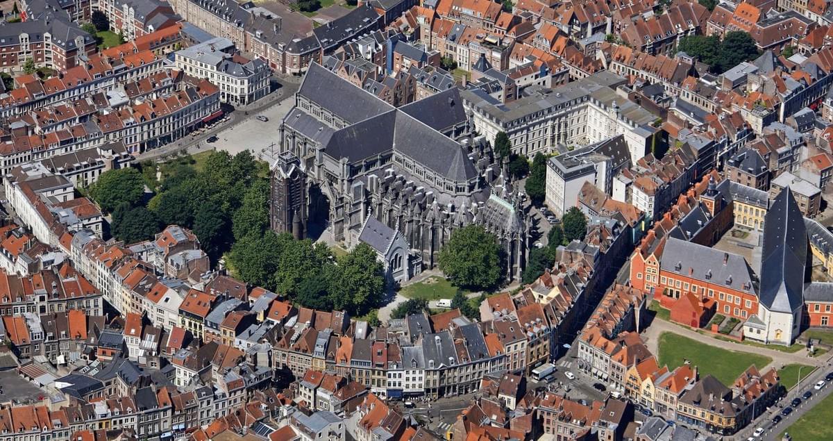 lille la cathedrale notre dame de la treille vue du ciel lille la cathedrale notre dame de la treille vue du ciel