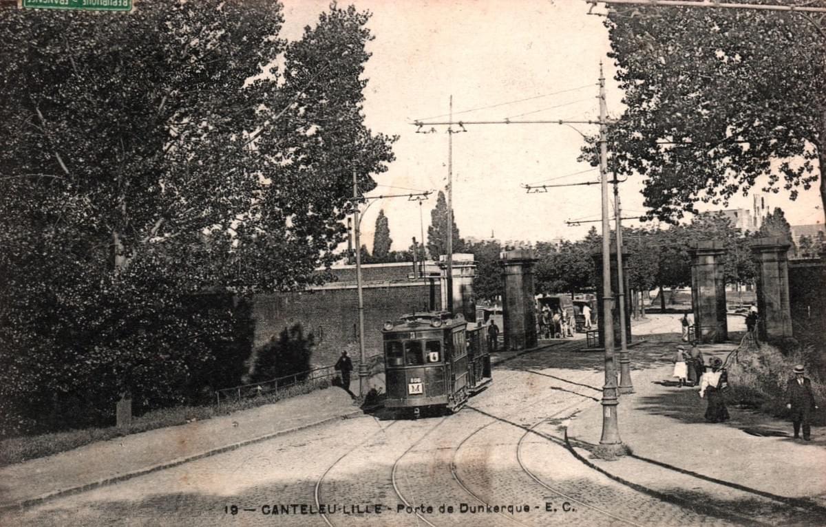 Lille Porte de Dunkerque : l'ancien tramway y circulait Lille Porte de Dunkerque : l'ancien tramway y circulait