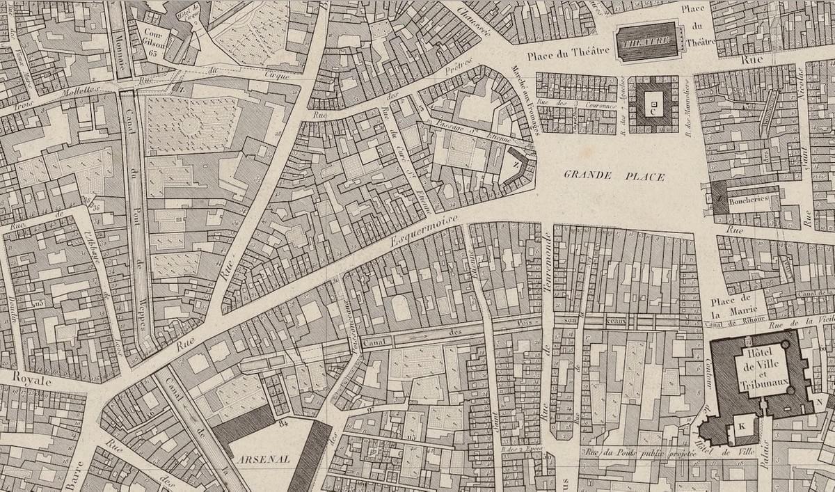 lille rue esquermoise Plan de 1830. La rue Thiers à gauche n'existe pas encore... c'est encore un canal ! lille rue esquermoise Plan de 1830. La rue Thiers à gauche n'existe pas encore... c'est encore un canal !