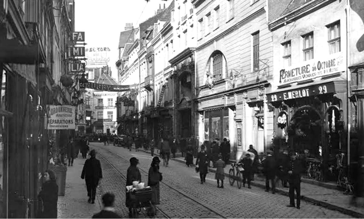 rue de bethune lille : le cinema Familia est juste à deux maison du cinéma le Capitole rue de bethune lille : le cinema Familia est juste à deux maison du cinéma le Capitole