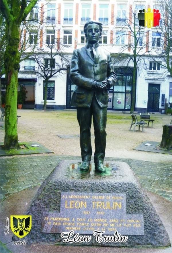 lille la statue installée rue Léon Trulin et mise à l'honneur sur une carte postale belge lille la statue installée rue Léon Trulin et mise à l'honneur sur une carte postale belge