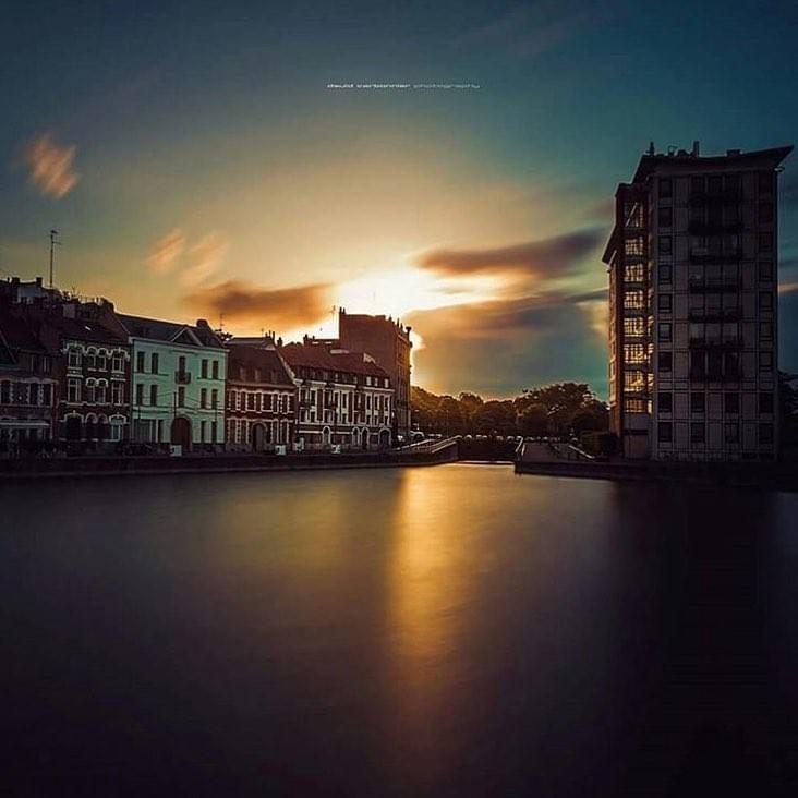 coucher de soleil au Quai du Wault à Lille coucher de soleil au Quai du Wault à Lille