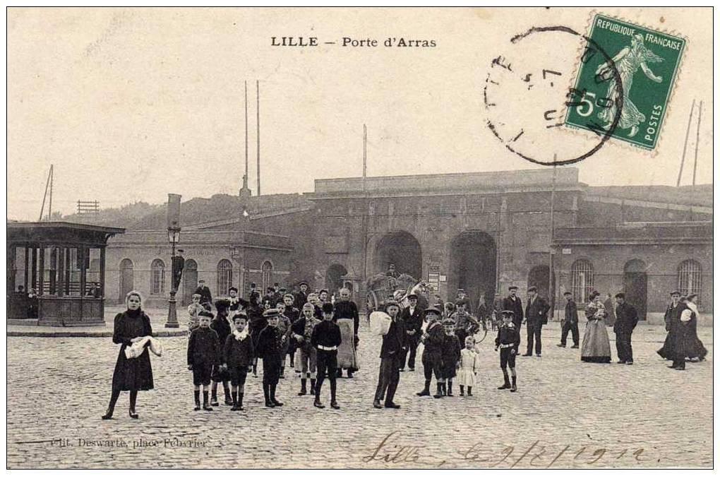 La Porte d'Arras côté Lille. La Porte d'Arras côté Lille.