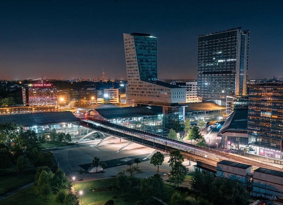 tour de lille la botte et la tour lilleurope : gratte ciel lillois tour de lille la botte et la tour lilleurope : gratte ciel lillois
