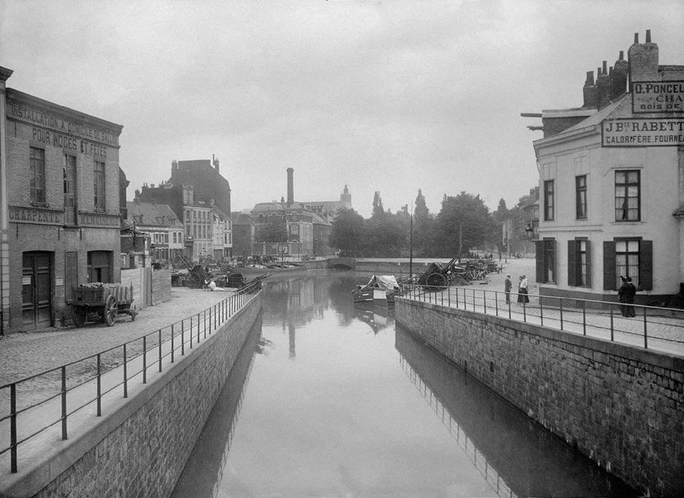 entrée du Quai du Wault à Lille entrée du Quai du Wault à Lille