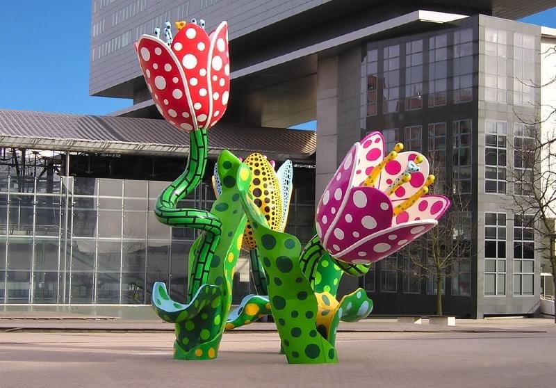 Lille 2004 Tulipes de Shangri-La créées par l'artiste Yayoi Kusama Lille 2004 Tulipes de Shangri-La créées par l'artiste Yayoi Kusama