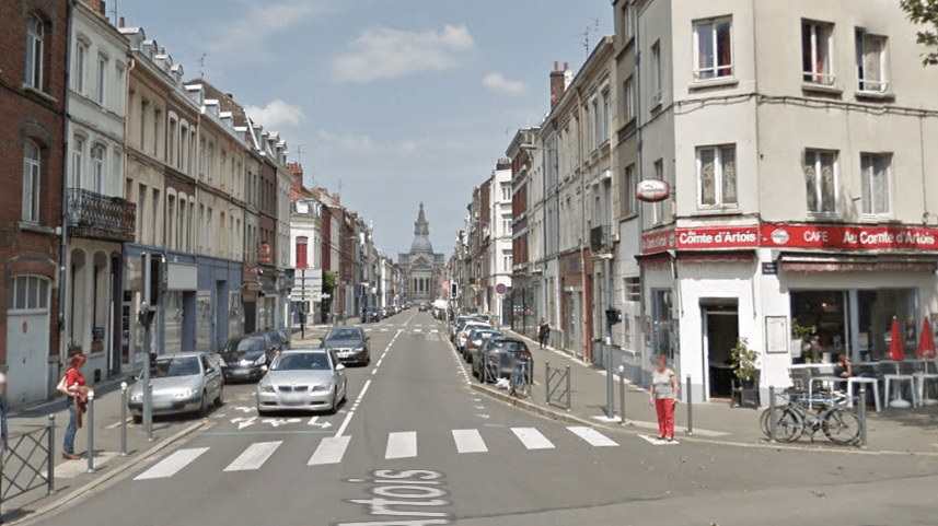 Lille rue d'Artois : vu sur l'église saint michel Lille rue d'Artois : vu sur l'église saint michel
